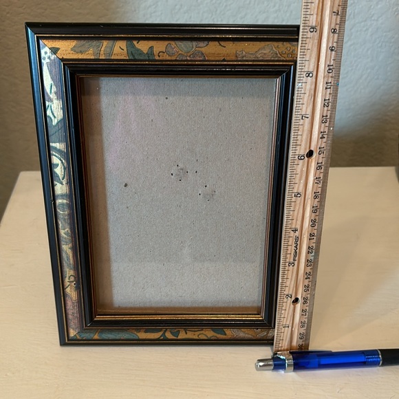Picture frame - Picture 3 of 6